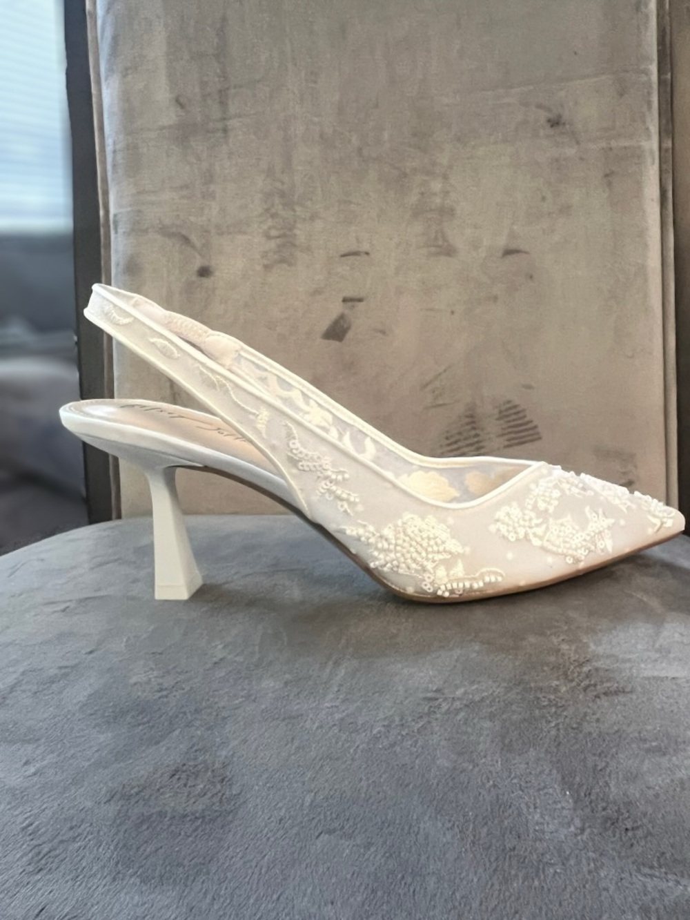 Betsey Johnson “Nikki” Bridal Slingback Pumps — One-of-a-Kind Mismatched Pair - Picture 5 of 10